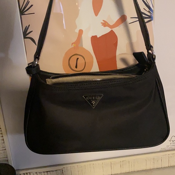 guess bay bag